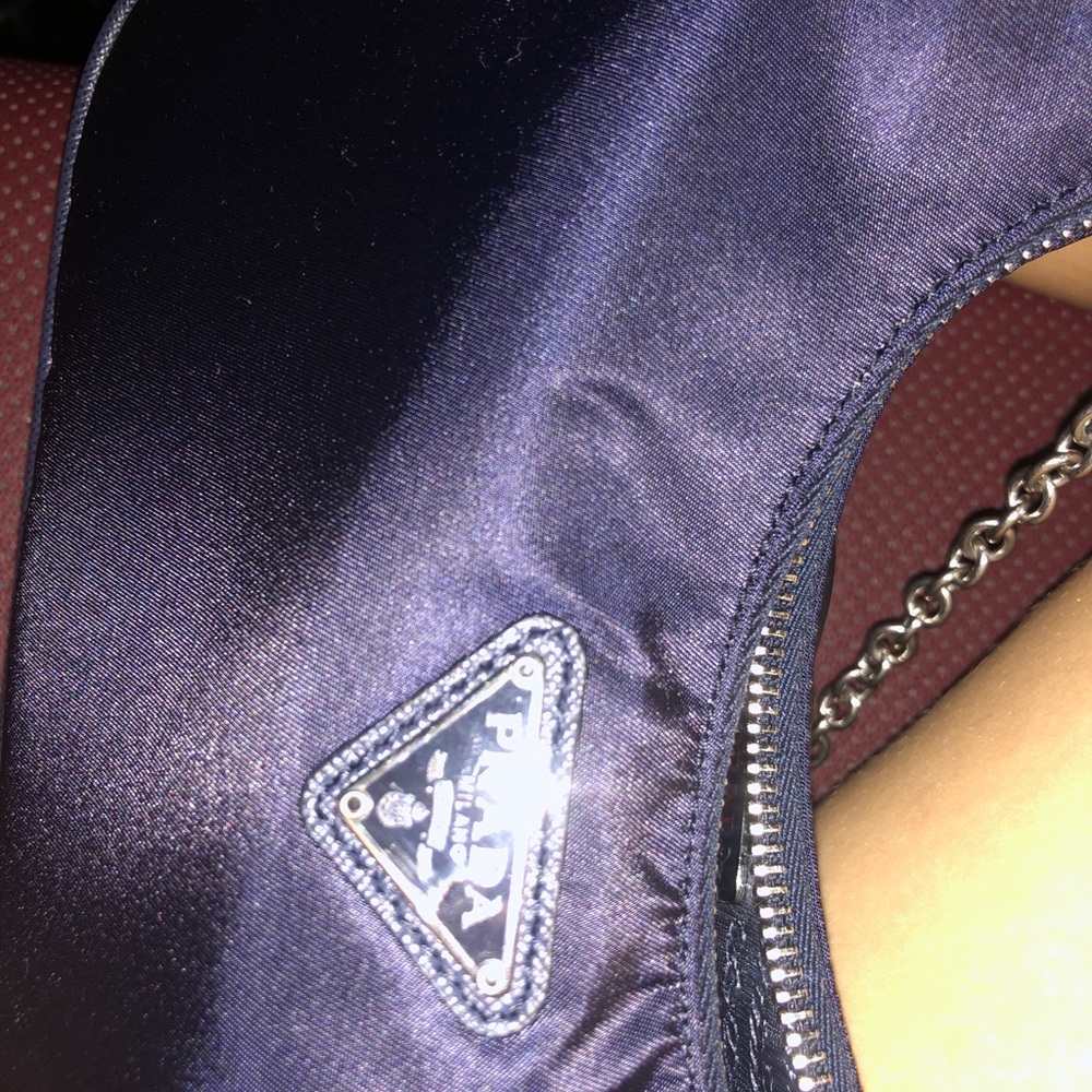 Prada bag - Picture 2 of 6